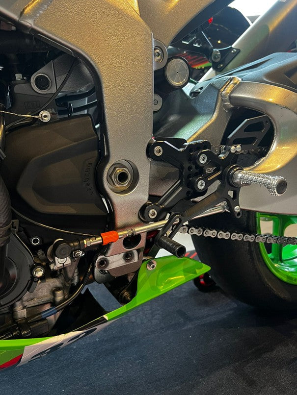 Kawasaki ZX-6R 2024 Race