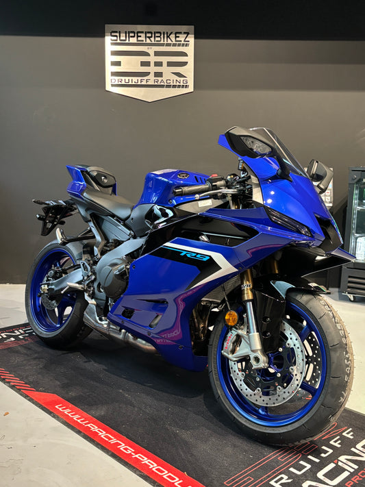 Yamaha R9