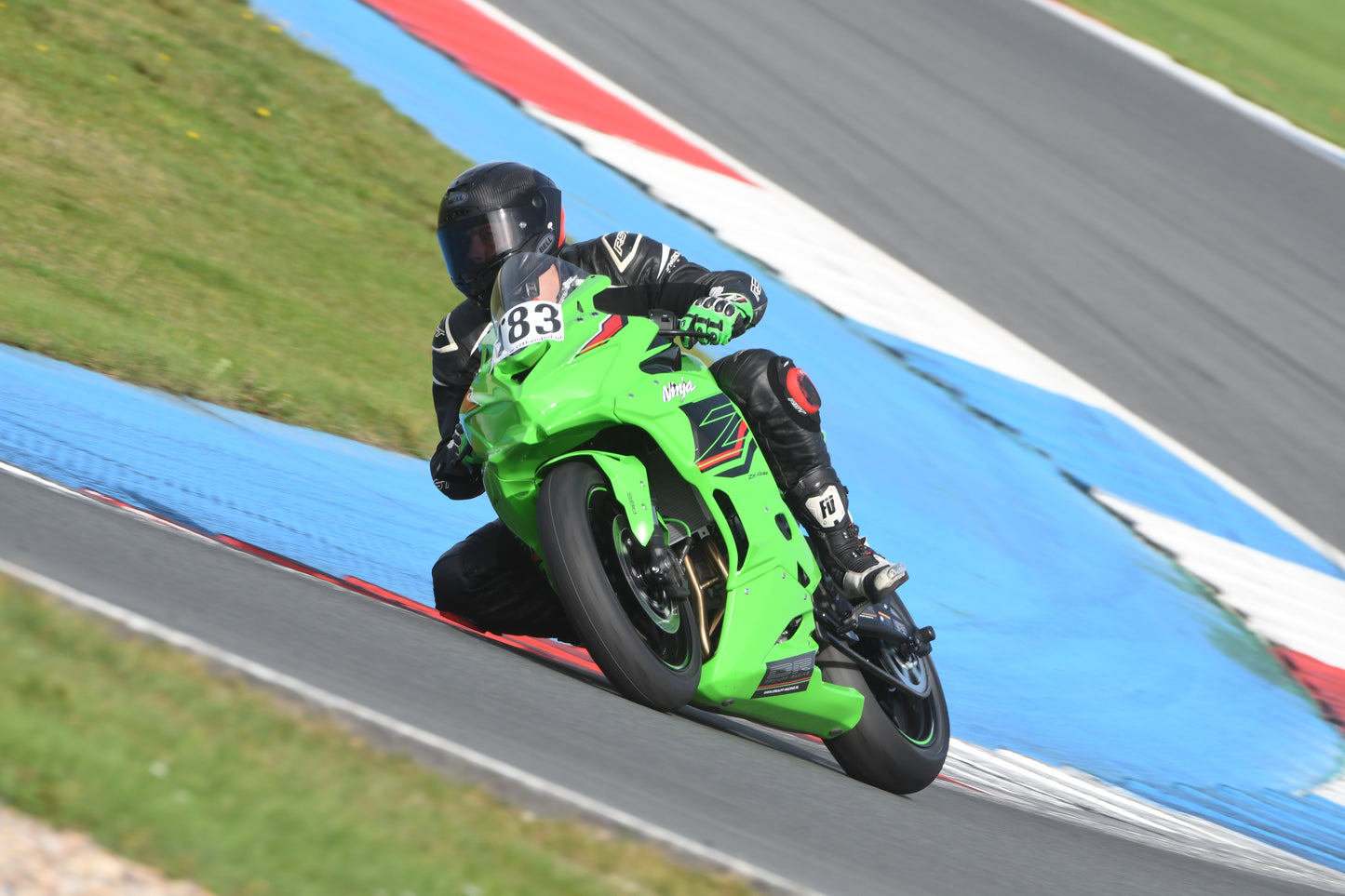 Kawasaki DRS Ninja ZX-4RR - TRACK