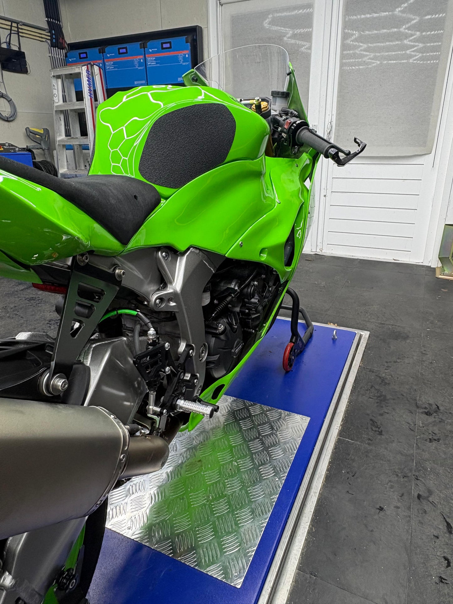 Kawasaki ZX-6R 2024